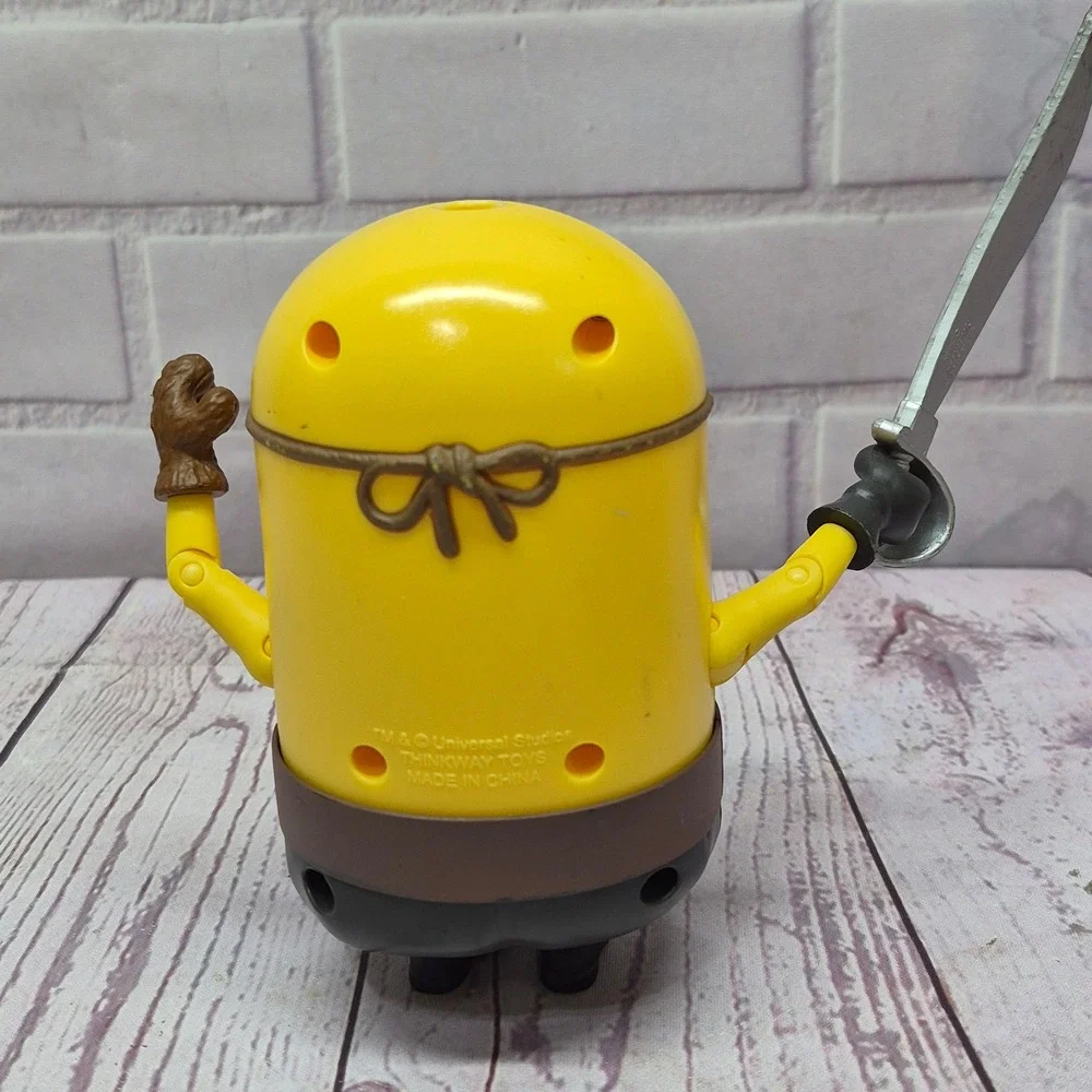 Thinkway Toys Despicable Me Minions Action Figure Lot of 4 Kevin Stuart Pirate